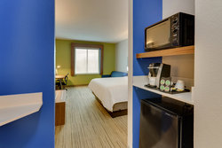 - Holiday Inn Express & Suites Waxahachie