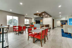  - Holiday Inn Express & Suites Waxahachie