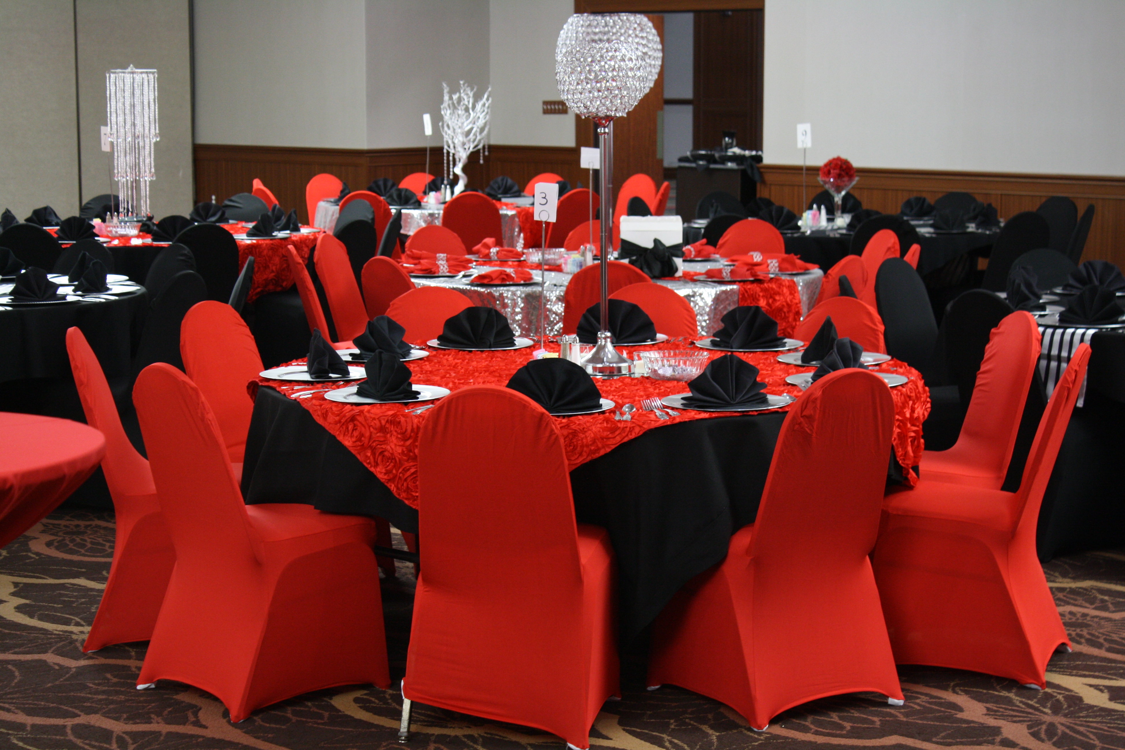 Let us take care of you and your event in our Banquet Room.