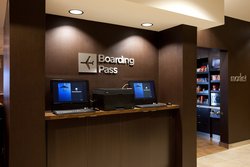  - Courtyard by Marriott Downtown Houston - I-45, Exits 47B & 47C