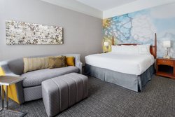  - Courtyard by Marriott Downtown Houston - I-45, Exits 47B & 47C