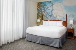  - Courtyard by Marriott Downtown Houston - I-45, Exits 47B & 47C