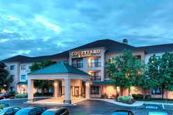  - Courtyard by Marriott Hotel East Wichita