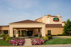  - Courtyard by Marriott Airport Indianapolis - I-74 & I-465, Exit 11