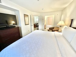  - Staybridge Suites Novi - I-96, Exit 160