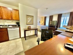  - Staybridge Suites Novi - I-96, Exit 160