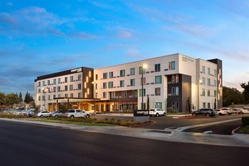 Courtyard by Marriott Fresno/Clovis