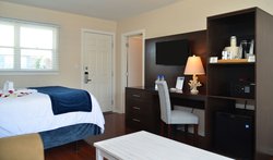  - Beachside on Nantucket Hotel