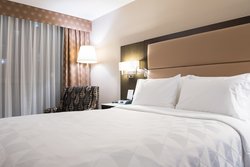  - Holiday Inn Tower & Suites Downtown Vancouver