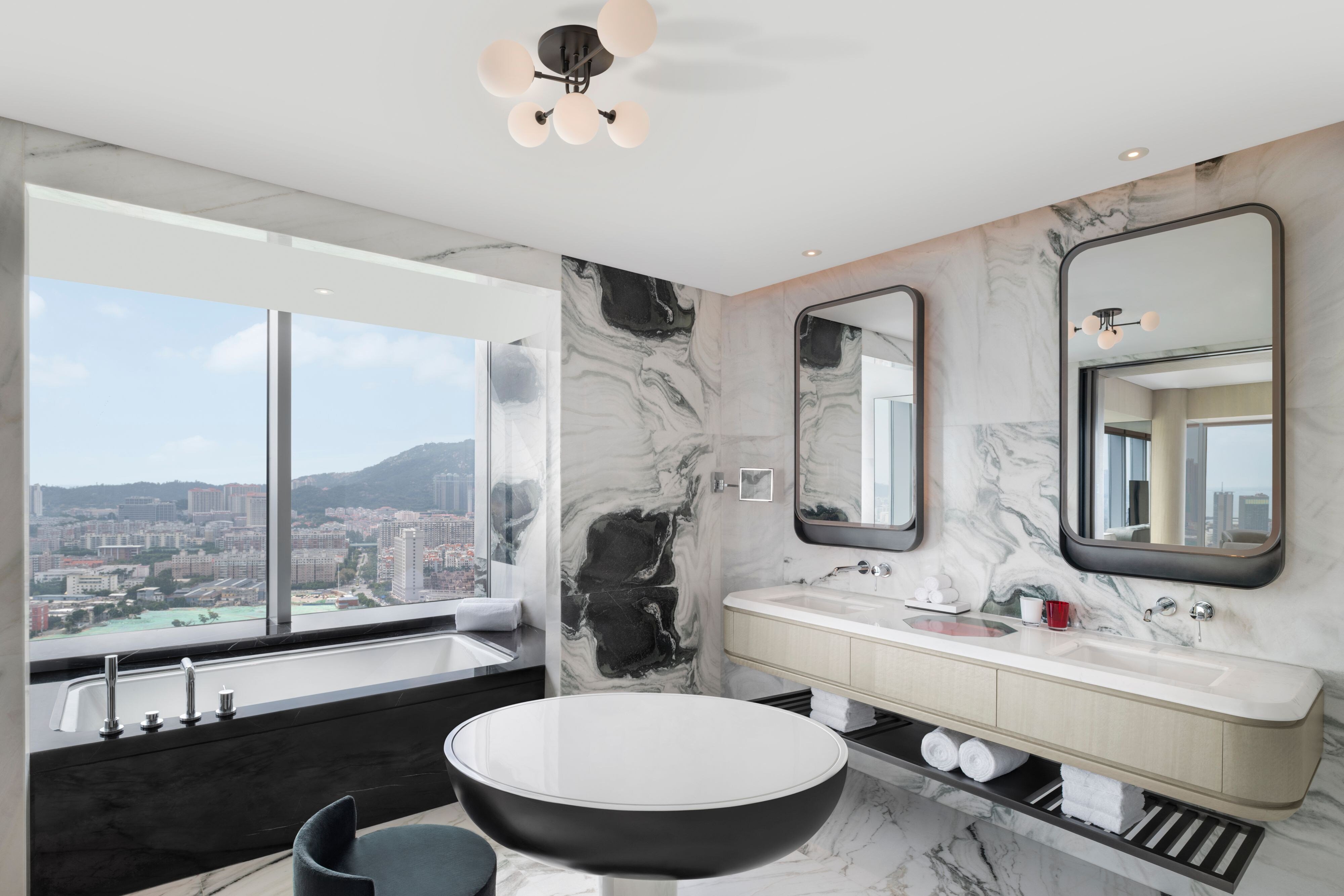 W Xiamen-guestroom-Fantastic Suite Bathroom.jpg