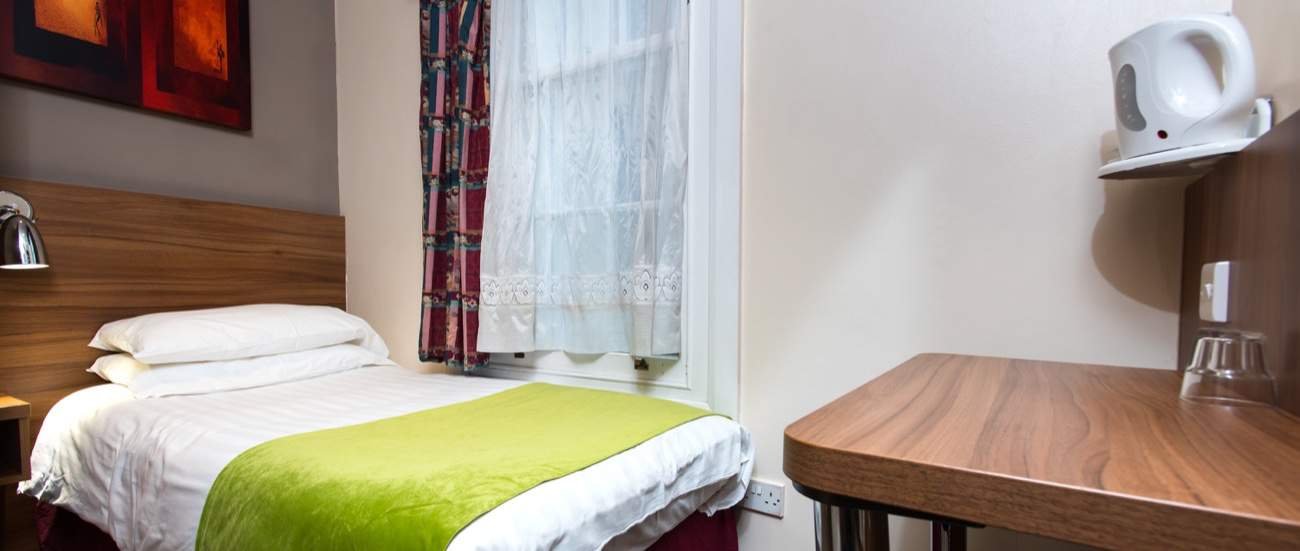 DOVER HOTEL-guestroom-Single.jpg