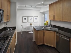  - AKA Hotel Beverly Hills