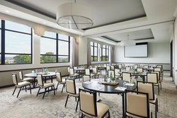  - Edwin Hotel Aquarium Chattanooga