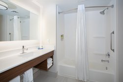  - Holiday Inn Express Yreka - I-5, Exit 776