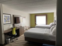  - Holiday Inn Express & Suites Fort Wayne - I-69, Exit 302