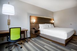  - Holiday Inn Express & Suites Fort Wayne - I-69, Exit 302