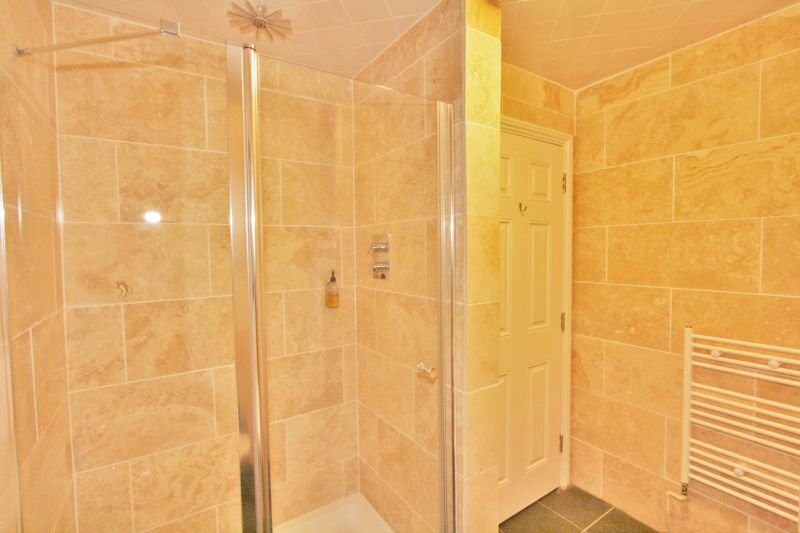 CENTRAL STUDIOS 298 GLOUCESTER-guestroom-Bathroom.jpg