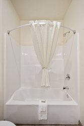  - Cobblestone Hotel Lamar