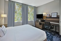  - Fairfield Inn & Suites by Marriott Milwaukee - I-794, Exit 1E