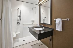  - Fairfield Inn & Suites by Marriott Milwaukee - I-794, Exit 1E