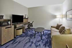  - Fairfield Inn & Suites by Marriott Milwaukee - I-794, Exit 1E