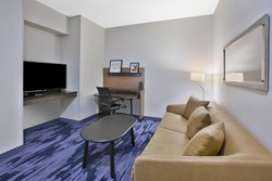  - Fairfield Inn & Suites by Marriott Milwaukee - I-794, Exit 1E