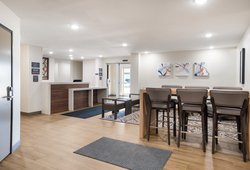  - Candlewood Suites Sulphur - I-10, Exit 20