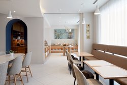  - Holiday Inn & Suites Montreal Airport Lachine