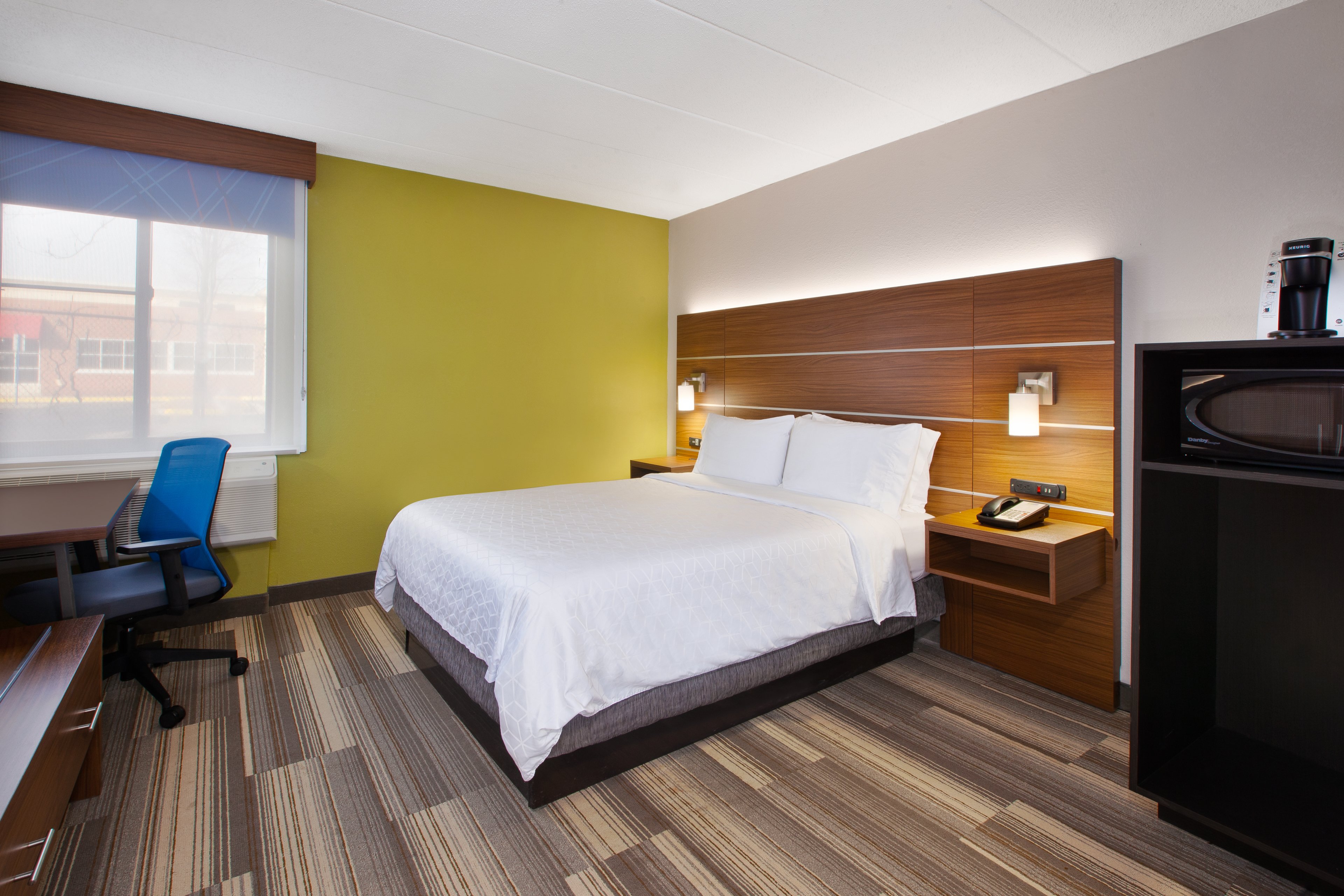 We offer you our spacious ADA compliant King Guest Room.
