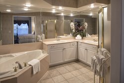  - French Quarter Resort Branson