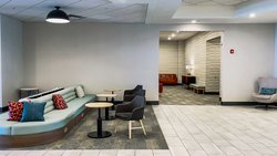  - Holiday Inn Downtown Airport Omaha
