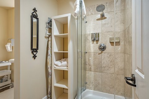B Bath Shower