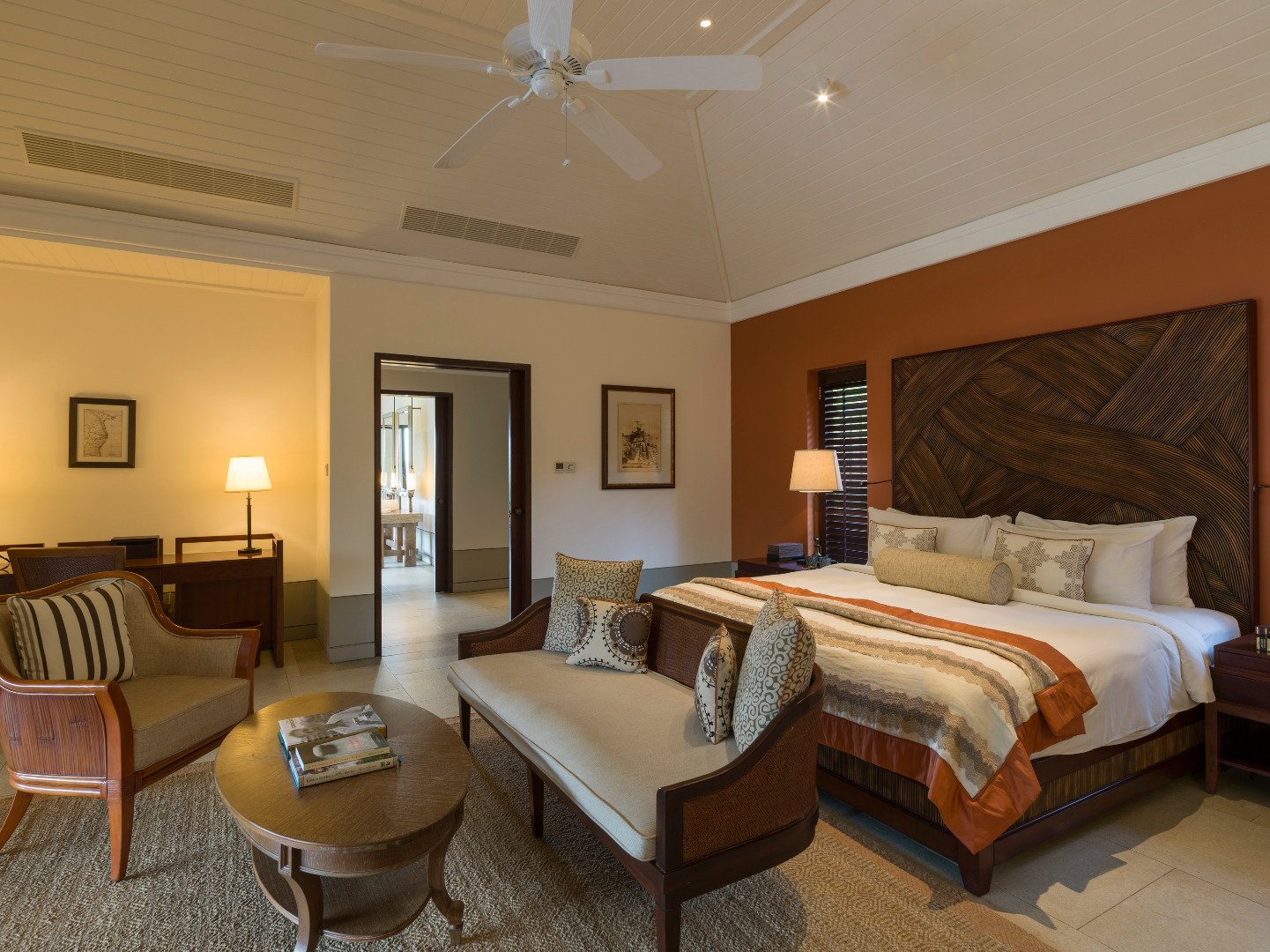 Cape Weligama-guestroom-Master Suite.jpg