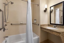  - Holiday Inn Express Edmond - I-35, Exit 141