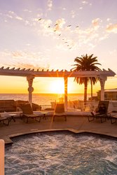  - Carlsbad Inn Beach Resort