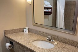  - Holiday Inn Express Niagara Falls