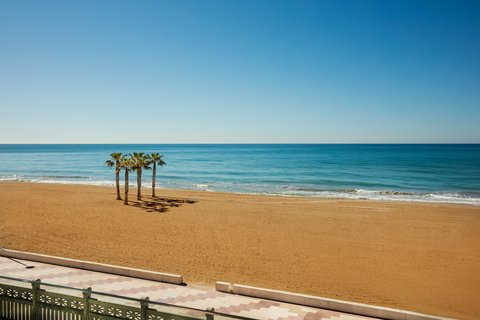 LE MERIDIEN RA BEACH HOTEL SPA - Photo 37