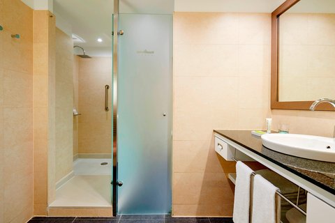 LE MERIDIEN RA BEACH HOTEL SPA - Photo 44