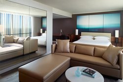  - Marriott Marquis Hotel Atlanta - I-75 & I-85, Exit 249A & 249B