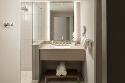  - Epicurean Hotel Midtown Atlanta - I-75 & I-85, Exit 250