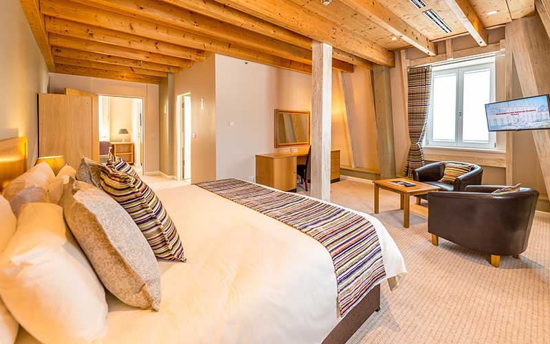 Hotel de France-guestroom-The Aubin Suite.jpg