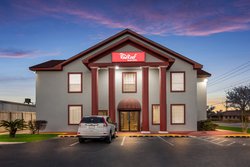  - Red Roof Inn & Suites NAS Pensacola