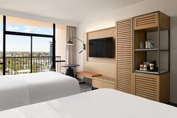  - Sheraton Park Hotel at Anaheim - I-5, Exit 109