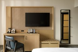  - Sheraton Park Hotel at Anaheim - I-5, Exit 109