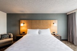  - Holiday Inn North Airport Newark - I-78, Exit 58B
