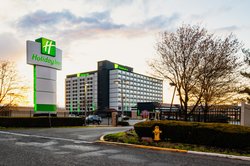  - Holiday Inn North Airport Newark - I-78, Exit 58B