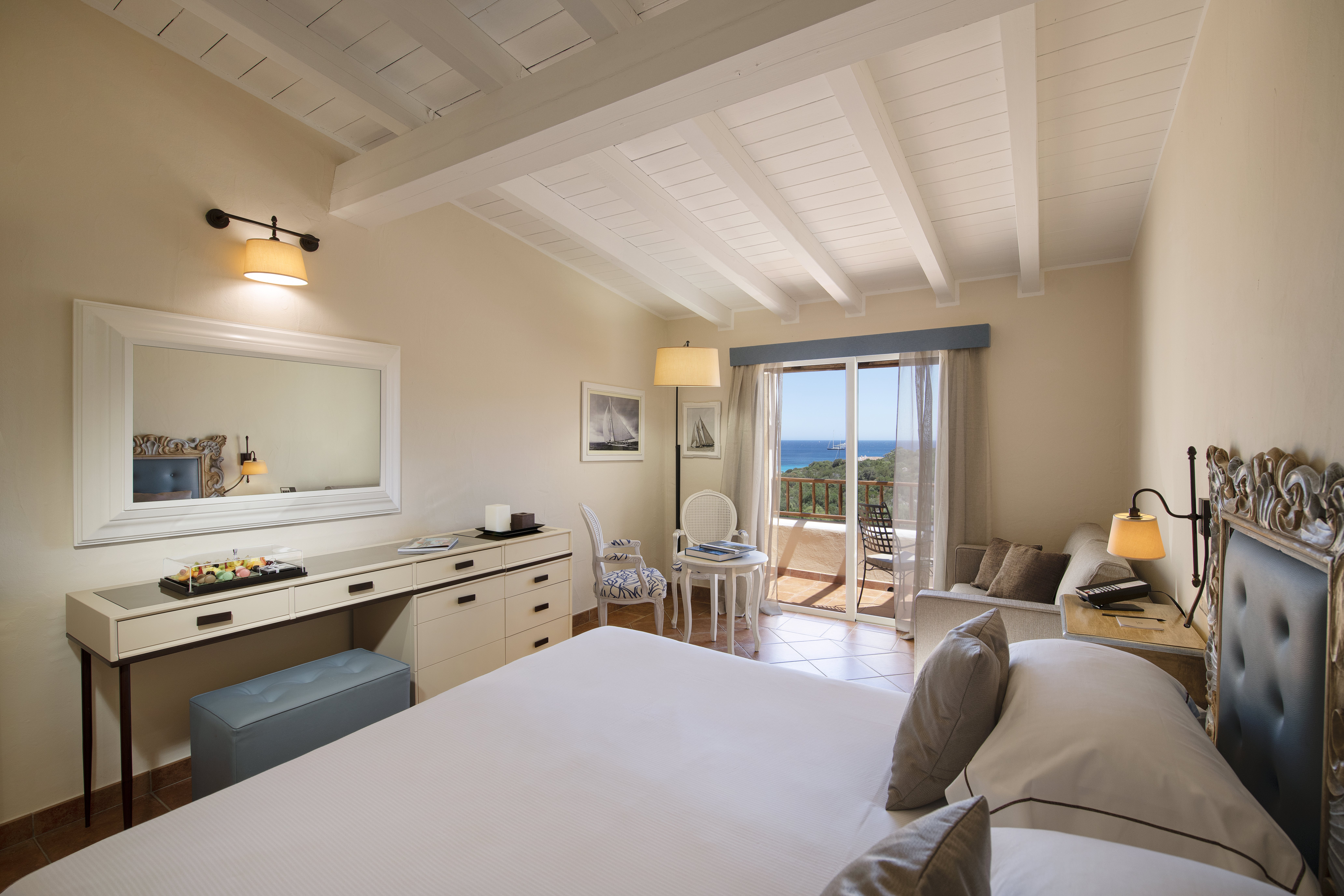 CPH PEVERO HOTEL-guestroom-Superior Room .jpg