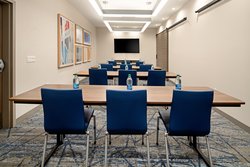  - Holiday Inn Express & Suites Palm Desert