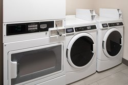  - Holiday Inn Express & Suites Palm Desert