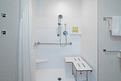  - Holiday Inn Express & Suites Palm Desert